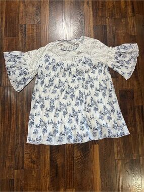 Avenue White Lace Top with Blue Floral Trim Babydoll dress